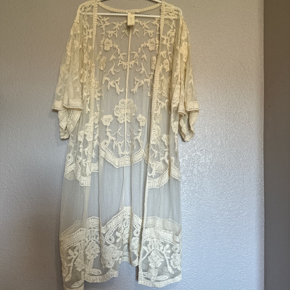 Cream cardigan!! Brand New!! Size M fits S-L